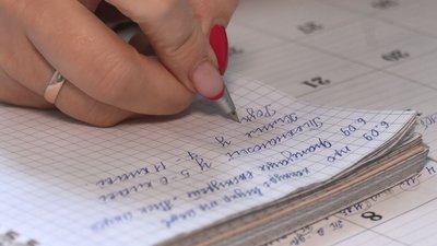 У рідній школі на дошці написано "23 лютого": як працюють вчителі-переселенці у Черкасах У рідній школі на дошці написано "23 лютого": як працюють вчителі-переселенці у Черкасах
