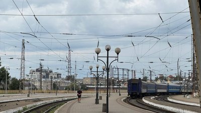 Графік поїздів зі Львова до Ворохти та Ковеля