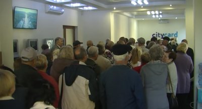 У Луцьку почали видавати електронні картки для проїзду пільговиків У Луцьку почали видавати електронні картки для проїзду пільговиків