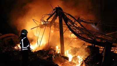 Удар РФ по інфраструктурі Харкова 27 вересня: горів трансформатор та виробниче підприємство