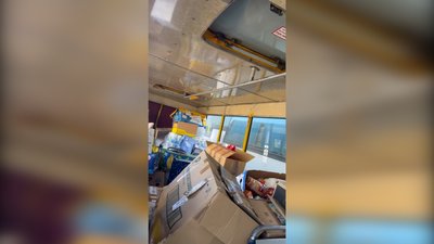 Зупинюсь, коли всі будуть у безпеці: Артем Ракітін евакуював з Чернігова понад 10 тисяч людей Зупинюсь, коли всі будуть у безпеці: Артем Ракітін евакуював з Чернігова понад 10 тисяч людей