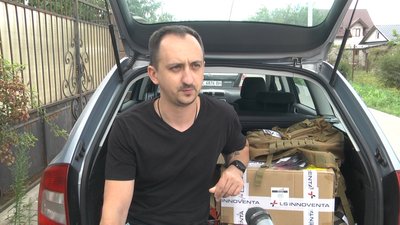 "Аптечки складаємо по протоколах": історія львів'ян, які допомагають ЗСУ "Аптечки складаємо по протоколах": історія львів'ян, які допомагають ЗСУ