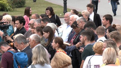 Приблизно пів сотні людей зібралися вшанувати пам'ять Івана Франка Приблизно пів сотні людей зібралися вшанувати пам'ять Івана Франка