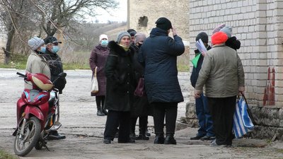 Жителі одного із сіл на Херсонщині звинувачують сільського голову у махінаціях із землею