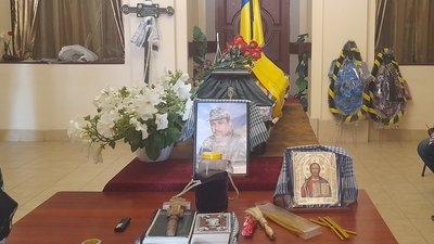 У Первомайську попрощались із загиблим бійцем