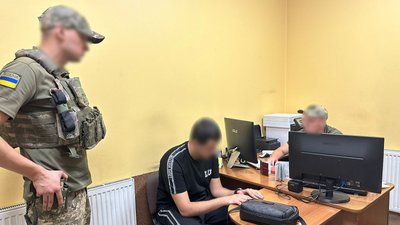 Прикордонники затримали чоловіка, який запропонував хабар за перетин кордону