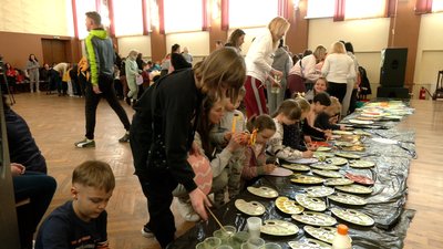 У Рівному до Великодня влаштували свято для дітей-переселенців
