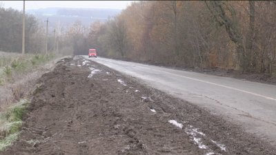 На Вінниччині після збору буряків залишилась зруйнована дорога