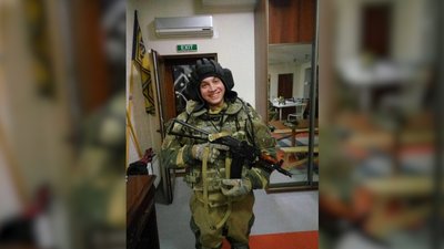 У Ніжині відкрили меморіальні дошки на честь двох загиблих героїв У Ніжині відкрили меморіальні дошки на честь двох загиблих героїв