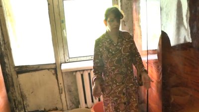 У Херсоні затопило будинок. Міська влада пропонує жителям зробити ремонт самим У Херсоні затопило будинок. Міська влада пропонує жителям зробити ремонт самим