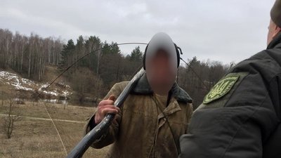 На Житомирщині у першій половині березня викрили 56 порушень правил рибальства На Житомирщині у першій половині березня викрили 56 порушень правил рибальства