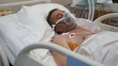 В автівку влучив FPV-дрон. Подружжя з Великомихайлівки лікують у медзакладі Дніпропетровщини В автівку влучив FPV-дрон. Подружжя з Великомихайлівки лікують у медзакладі Дніпропетровщини