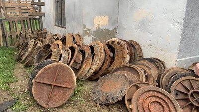 Зношені люки, які спишуть Зношені люки, які спишуть