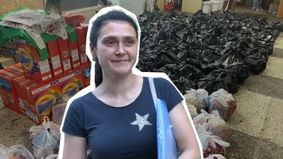 У Львові волонтери організували роздачу продуктових наборів для переселенців