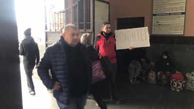 На Львівщину прибувають люди з інших регіонів