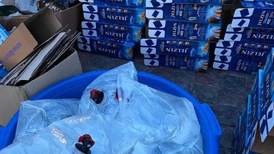 Jack Daniels та Нennesse: на Одещині трьох людей обвинувачують у незаконному виготовленні алкоголю Jack Daniels та Нennesse: на Одещині трьох людей обвинувачують у незаконному виготовленні алкоголю