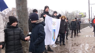 В Івано-Франківську відбулася акція "Ланцюг єдності" В Івано-Франківську відбулася акція "Ланцюг єдності"