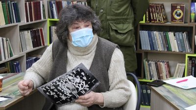 "Загинув за Україну, бо дуже її любив". У Херсоні вшанували пам'ять загиблого на Сході нацгвардійця "Загинув за Україну, бо дуже її любив". У Херсоні вшанували пам'ять загиблого на Сході нацгвардійця