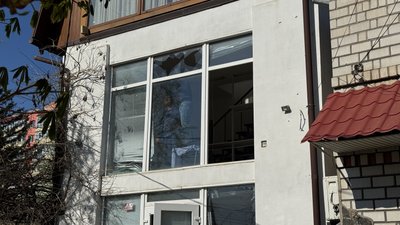 Наслідки російської атаки по Миколаєву увечері 19 квітня