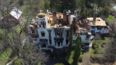 У Тростянці в будинку управителя маєтками Кеніга, який був пошкоджений під час окупації, проводять протиаварійні роботи У Тростянці в будинку управителя маєтками Кеніга, який був пошкоджений під час окупації, проводять протиаварійні роботи