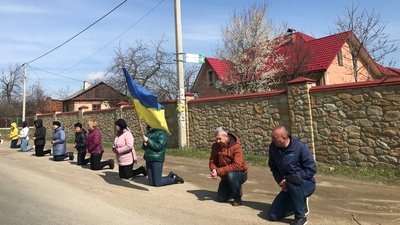 На Івано-Франківщині зустріли скорботний кортеж з тілами двох захисників України