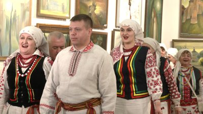 Переселенці з Маріуполя зіграли у Рівному весілля у традиціях давнього Полісся Переселенці з Маріуполя зіграли у Рівному весілля у традиціях давнього Полісся