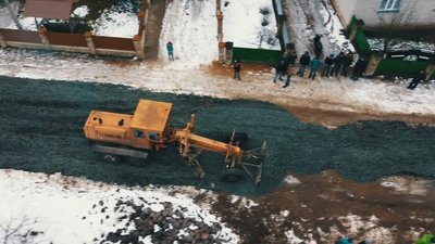 Зібрали мільйон: у селі на Рівненщині люди самі "поремонтували" дорогу Зібрали мільйон: у селі на Рівненщині люди самі "поремонтували" дорогу