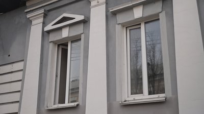 Знести не можна відновити: що чекає на пошкоджену обстрілами будівлю дитячої стоматполіклініки у Чернігові Знести не можна відновити: що чекає на пошкоджену обстрілами будівлю дитячої стоматполіклініки у Чернігові