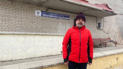 "Пачки чаю і їх погамселили": як мешканці Великої Писарівки на Сумщині оговтуються після вибухів "Пачки чаю і їх погамселили": як мешканці Великої Писарівки на Сумщині оговтуються після вибухів