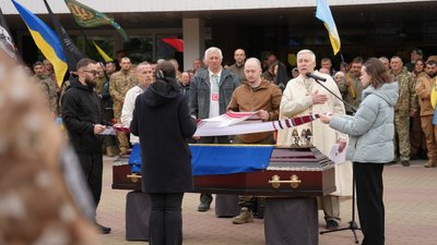 Прощання із ветераном Сергієм Русіновим у Корсуні-Шевченківському