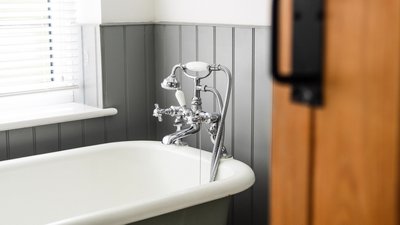 У місті Чернівецької області планують підвищити тарифи на водопостачання та вивіз сміття: яка причина