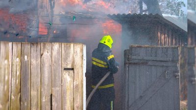 В одній із пожеж травмовано чоловіка: у Чернігові горіли два житлові будинки