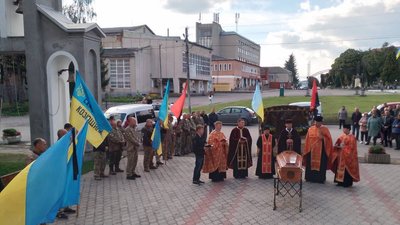 На Тернопільщині попрощалися із шістьма загиблими військовослужбовцями