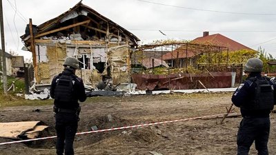 Троє людей звернулися до медиків через атаку РФ на Сарненський район Рівненщини 22 жовтня