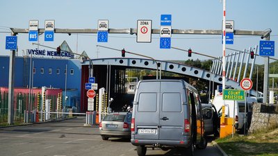 На КПП "Ужгород-Вишнє Нємецьке" обмежать рух для вантажного транспорту