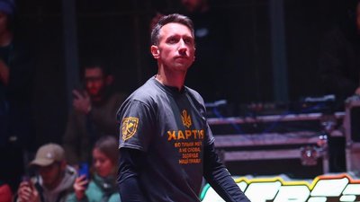 "Не так уявляв завершення кар'єри". Сергій Стаховський у військовій формі відвідав урочисті проводи тенісистів у Турині