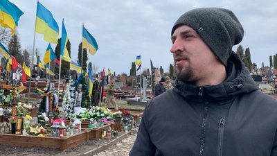 Був позитивним та сміливим: у Тернополі попрощалися з бійцем Олександром Степанкевичем Був позитивним та сміливим: у Тернополі попрощалися з бійцем Олександром Степанкевичем