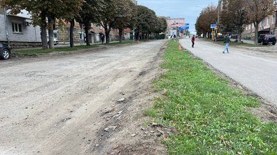 Ремонт дороги на вулиці Ясській у Чернівцях