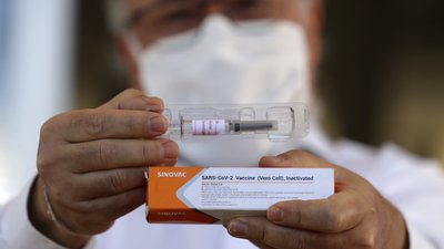 Китай поставить в Україну ще 200 тисяч доз вакцини CoronoVac