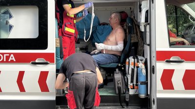 У Сумах вдень 31 серпня дрон влучив у балкон дев'ятиповерхівки, четверо людей травмовано