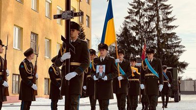 На Рівненщині поховали захисника Луганського аеропорту, який загинув у 2014 році На Рівненщині поховали захисника Луганського аеропорту, який загинув у 2014 році
