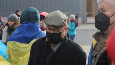 Уродженка Тернопільщини долучилась в Німеччині до акції на підтримку України Уродженка Тернопільщини долучилась в Німеччині до акції на підтримку України