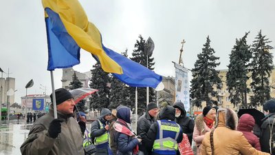 "Мотре, віддавай пшеницю": у центрі Харкова — хресна хода в пам'ять про жертв голодоморів "Мотре, віддавай пшеницю": у центрі Харкова — хресна хода в пам'ять про жертв голодоморів