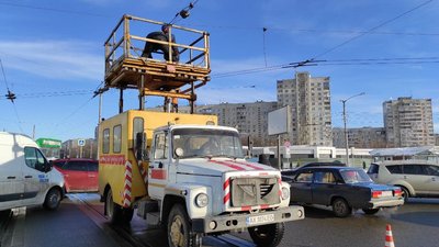Обрив дротів: чому на Олексіївці не ходять трамваї та тролейбуси
