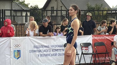Володимирські висоти, всеукраїнські змагання зі стрибків у висоту