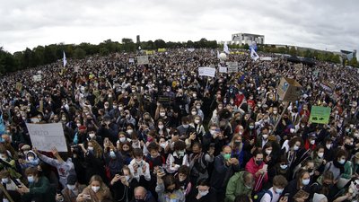 Тунберг в Берліні, акції у 470 містах. У Німеччині пройшов кліматичний страйк Тунберг в Берліні, акції у 470 містах. У Німеччині пройшов кліматичний страйк