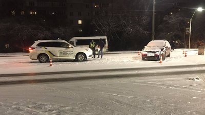 У Хмельницькому на проспекті Миру автівка збила пішохода