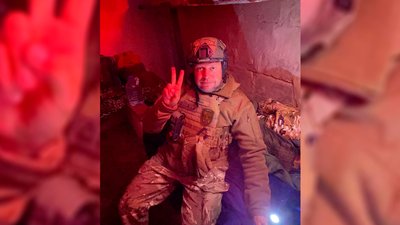 Роман Старіков з Чернігова на одній з позицій на фронті Роман Старіков з Чернігова на одній з позицій на фронті