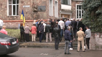 У Рівному відкрили меморіальну дошку Олексі Новаку на однойменній вулиці. Ким він був