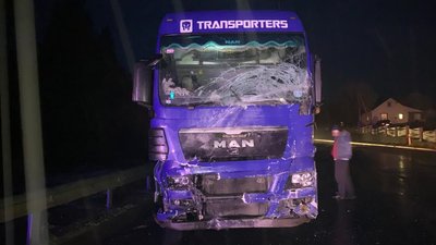 На Львівщині зіткнулися автопоїзд та мікроавтобус: одна людина загинула На Львівщині зіткнулися автопоїзд та мікроавтобус: одна людина загинула